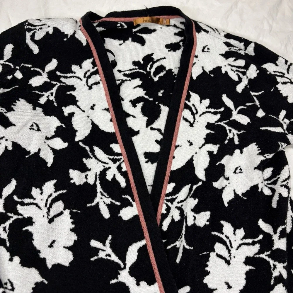 Belldini Women's Black White Floral Cardigan‎ Sweater Open Front Size Large LS